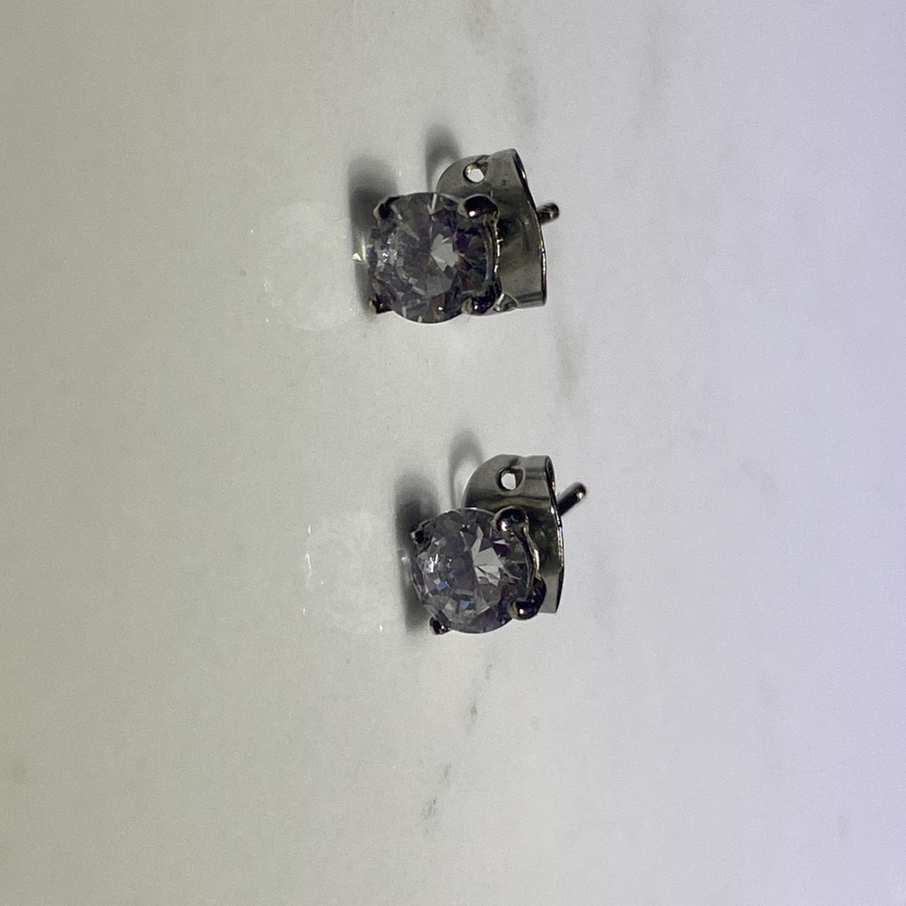 CZ sterling silver‎ 925 stud earrings